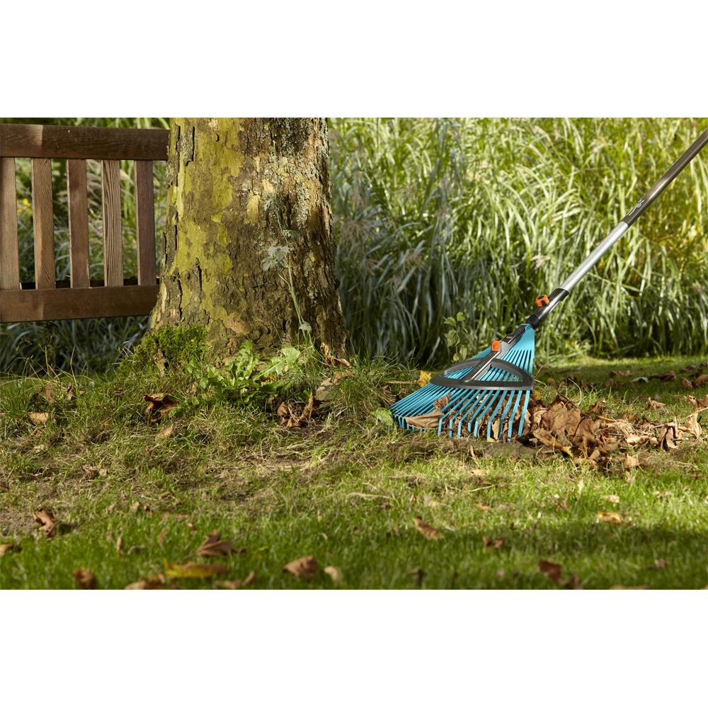 Combisysteem Kunststof Bladhark, Verstelbaar Met Steel - 35cm - Gardena - Afbeelding 3